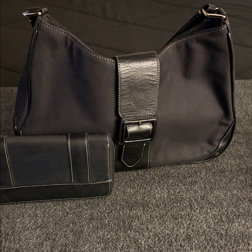 🔥sale🔥beautiful black cloth and leather Ann Taylor shoulder bag and wallet..EUC